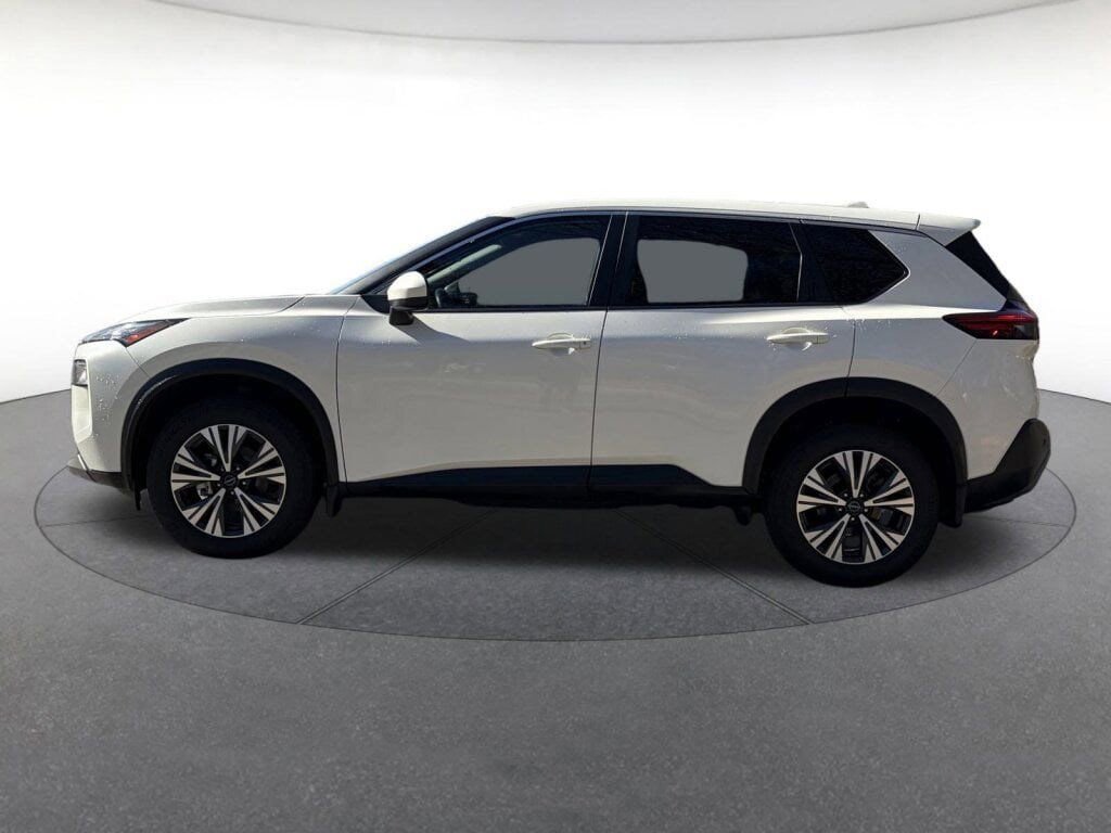 Certified 2023 Nissan Rogue SV image 2