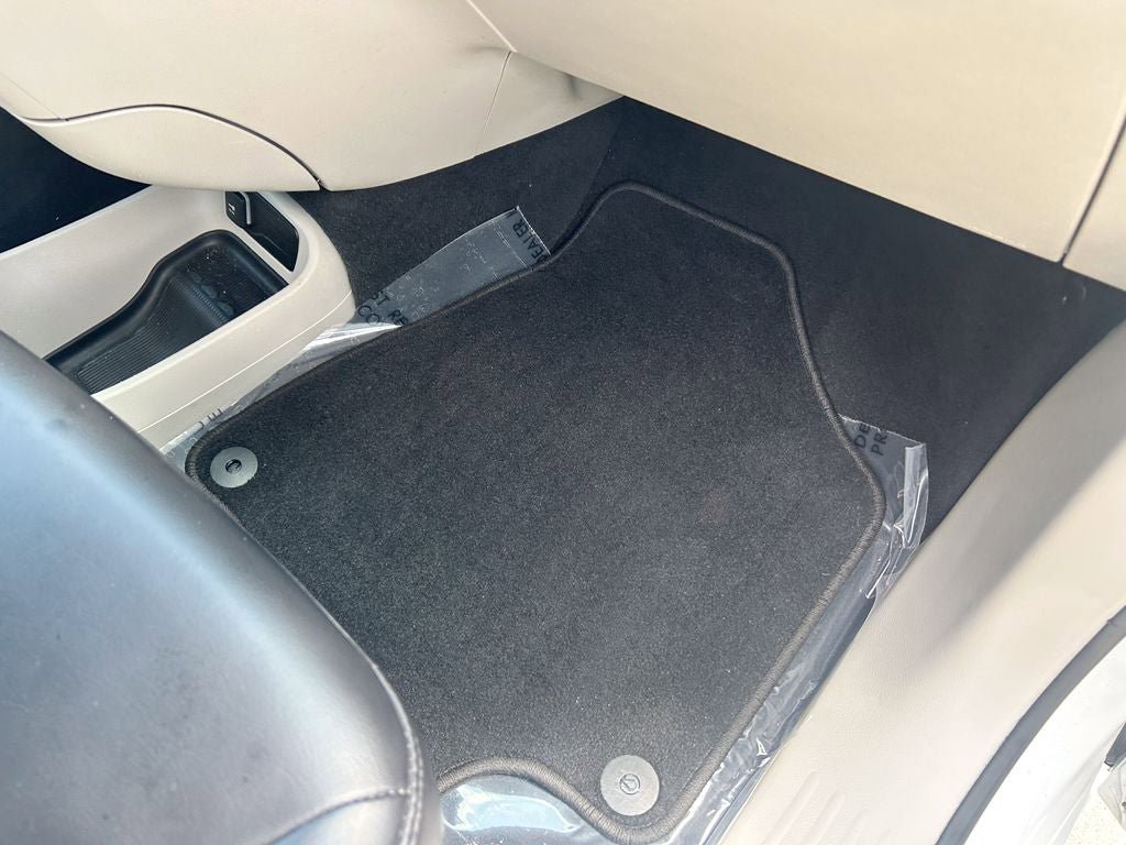 Used 2023 Chrysler Pacifica Touring-L FWD image 23