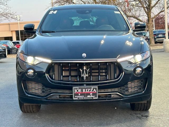 Used 2024 Maserati Levante GT Ultima AWD/4WD image 2