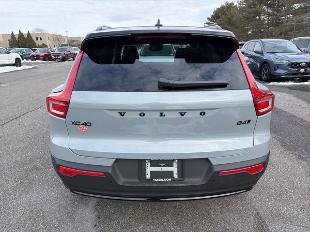 New 2026 Volvo XC40 B5 Ultra w/ Protection Package Premier AWD/4WD image 4