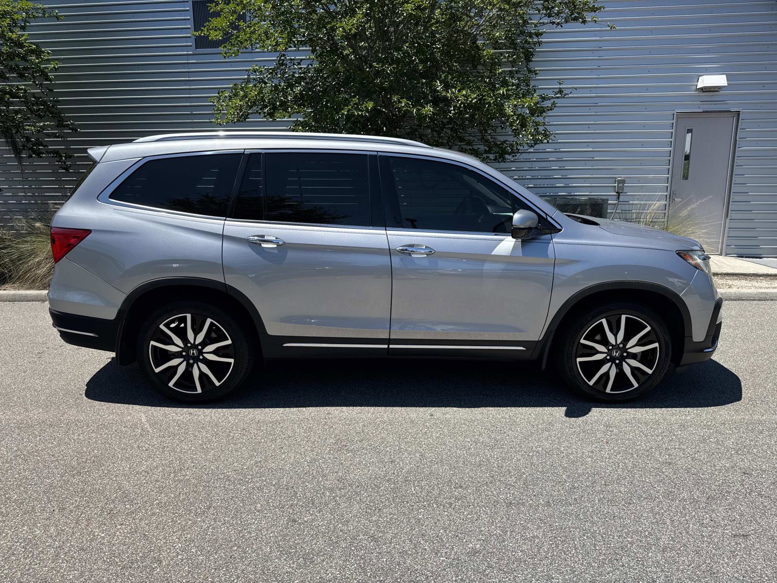 Used 2021 Honda Pilot Touring image 5