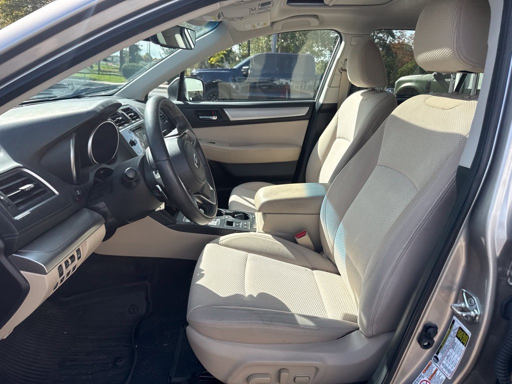 Used 2019 Subaru Outback 2.5i Premium AWD/4WD image 7