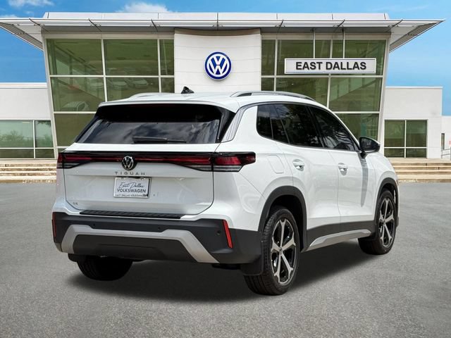 Used 2026 Volkswagen Tiguan SE FWD image 3