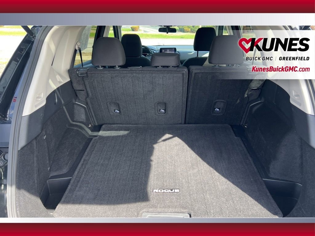 Used 2024 Nissan Rogue S image 38