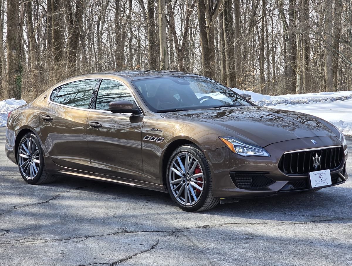 Used 2022 Maserati Quattroporte Modena RWD image 8