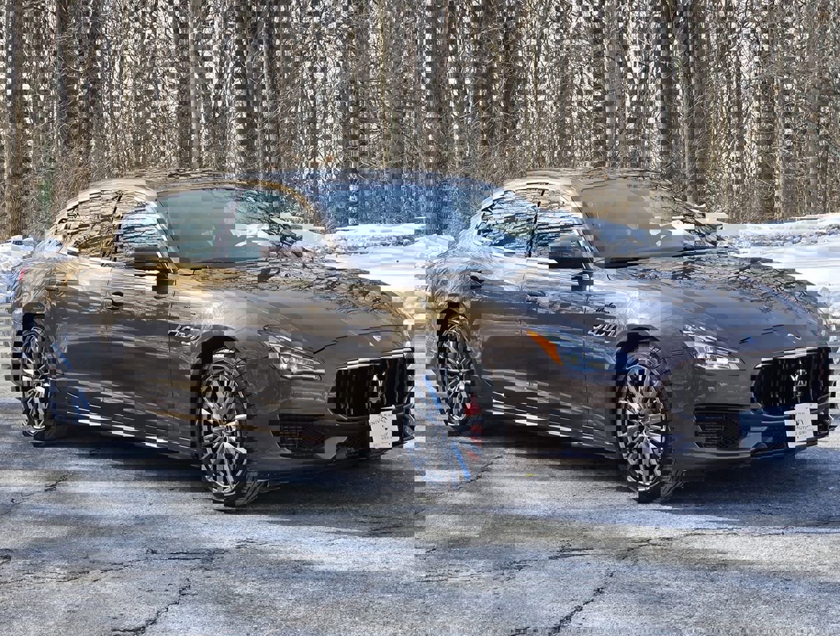 Used 2022 Maserati Quattroporte Modena image 8