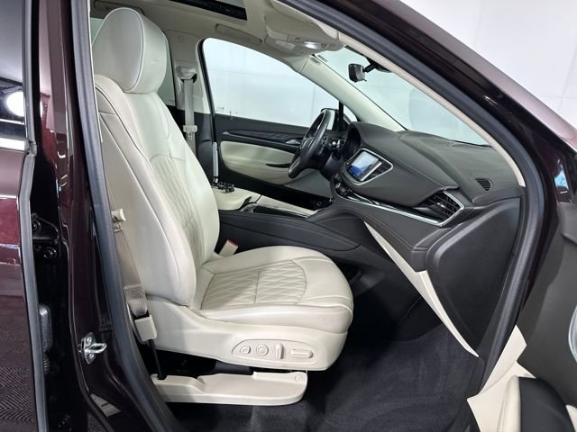 Used 2022 Buick Enclave Avenir image 37