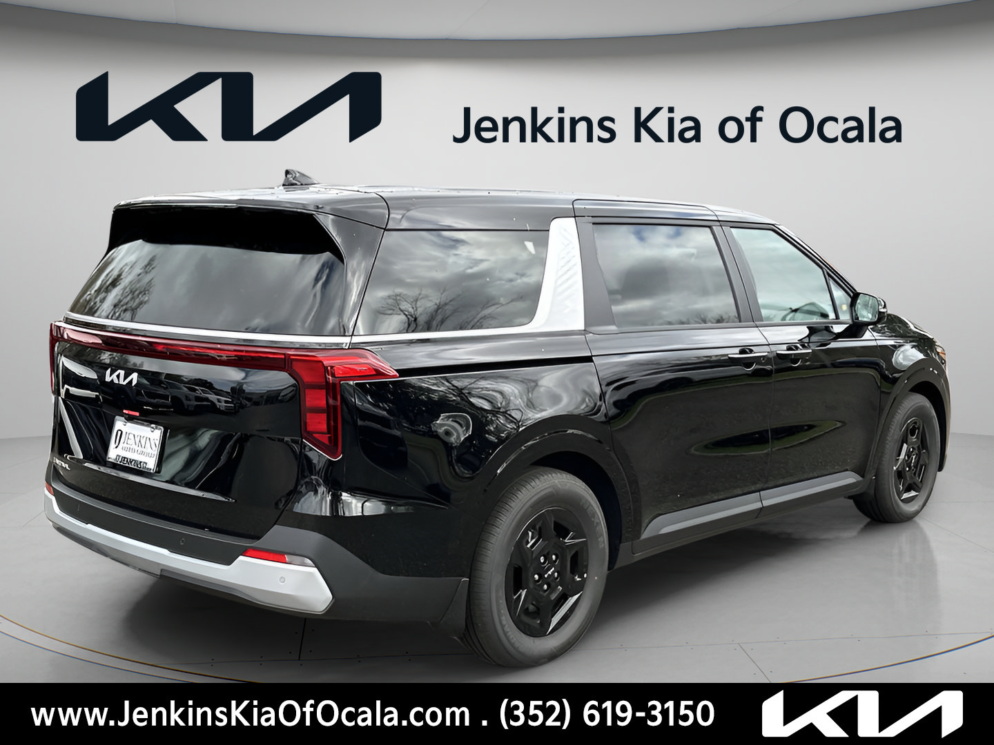 New 2026 Kia Carnival FWD image 3