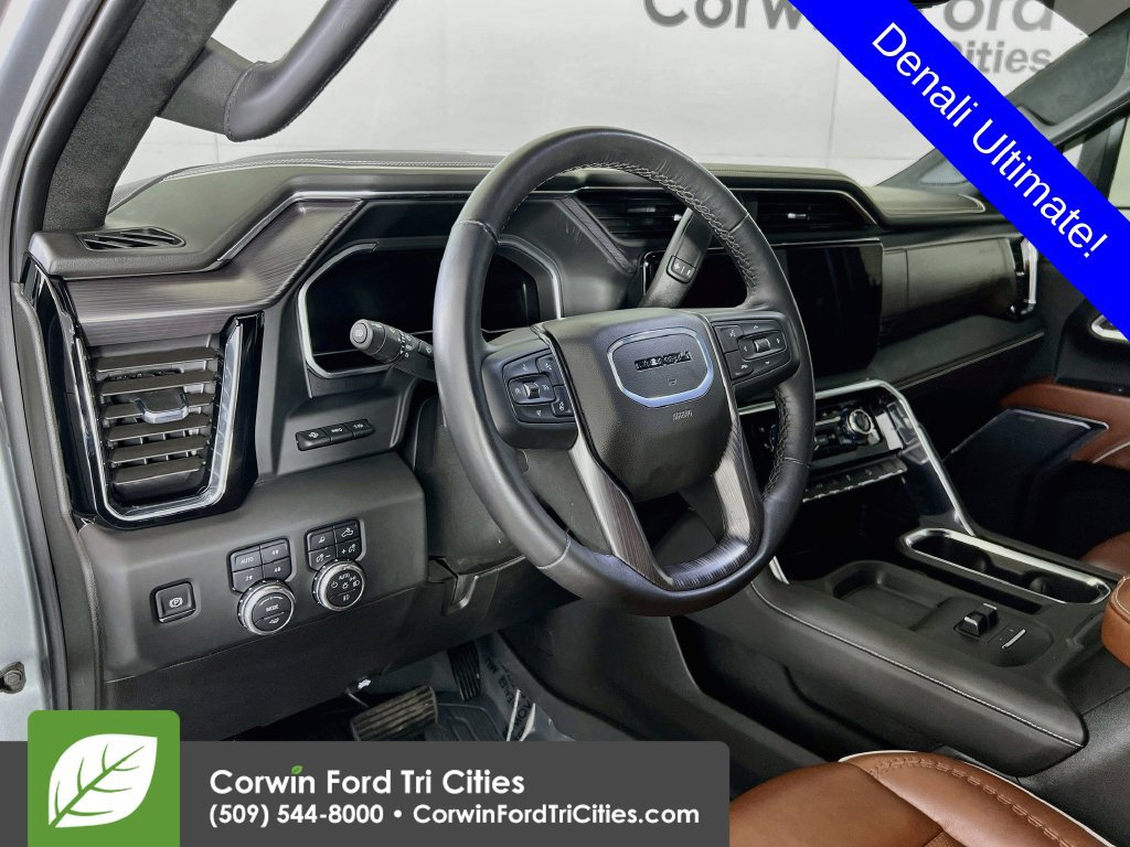 Used 2025 GMC Sierra 2500 Denali Ultimate AWD/4WD image 3