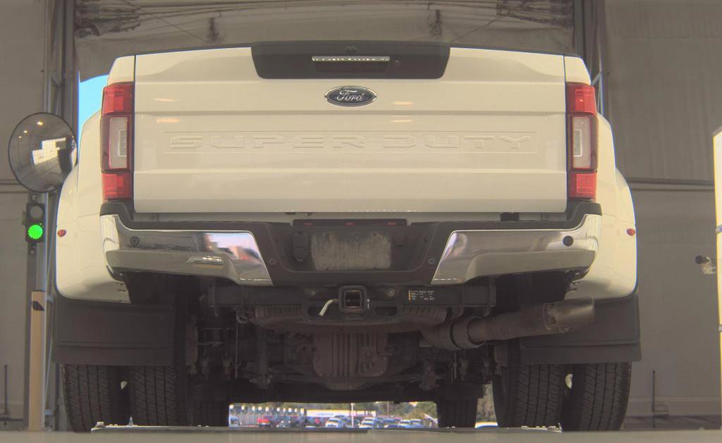 Used 2021 Ford F350 Lariat w/ Lariat Ultimate Package AWD/4WD image 7