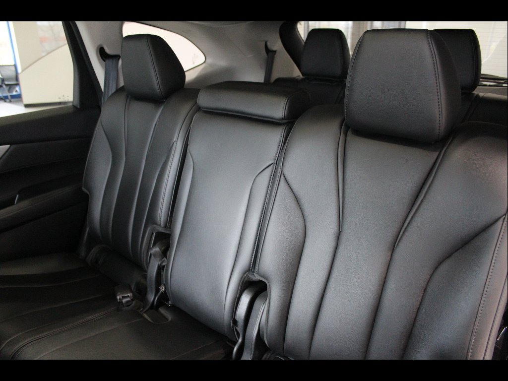 Used 2023 Acura MDX SH-AWD image 16