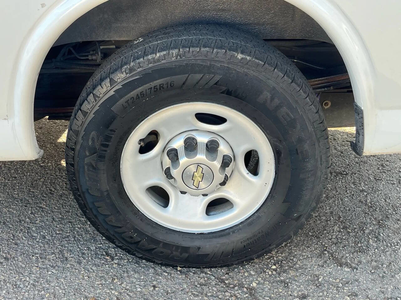 Used 2012 Chevrolet Express 2500 w/ Cold Climate Package image 6