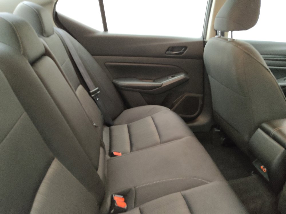 Used 2024 Nissan Altima 2.5 SV image 19