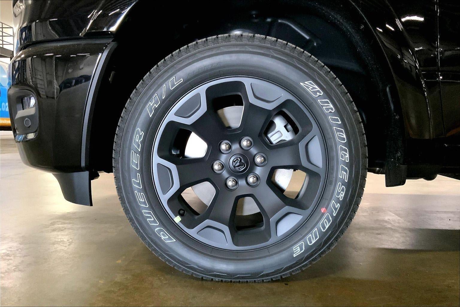 New 2026 RAM 1500 Big Horn AWD/4WD image 11