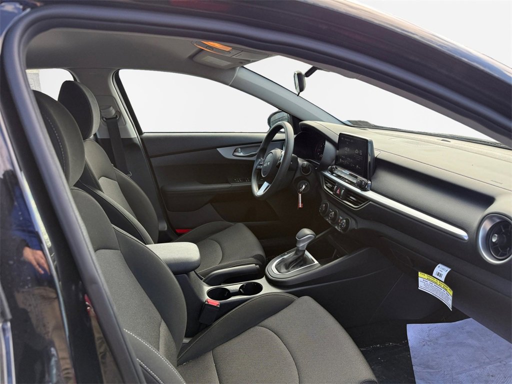 Certified 2023 Kia Forte LXS image 23