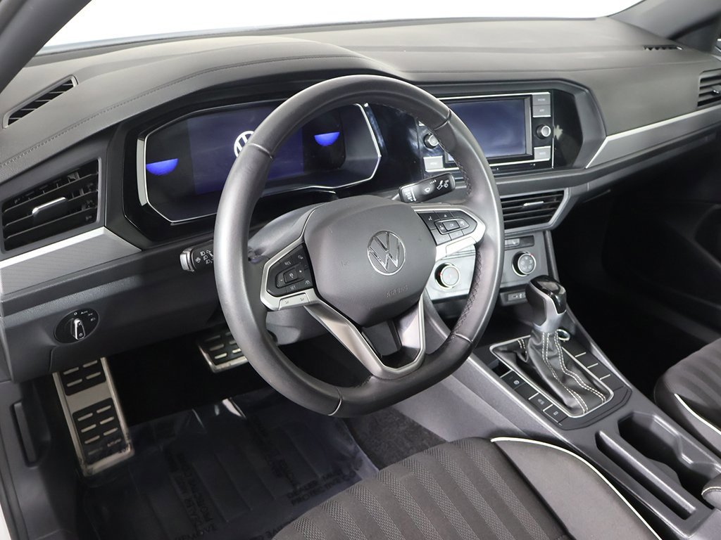 Used 2024 Volkswagen Jetta Sport image 23