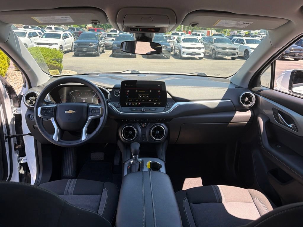Used 2024 Chevrolet Blazer LT AWD/4WD image 20