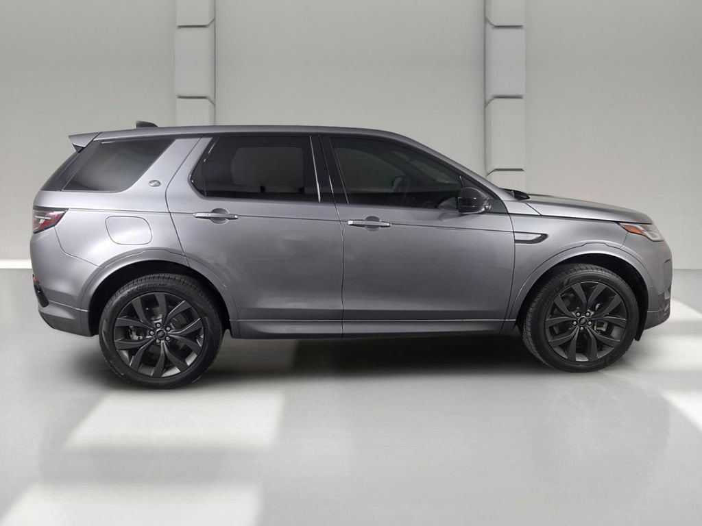 Used 2023 Land Rover Discovery Sport SE R-Dynamic AWD/4WD image 4