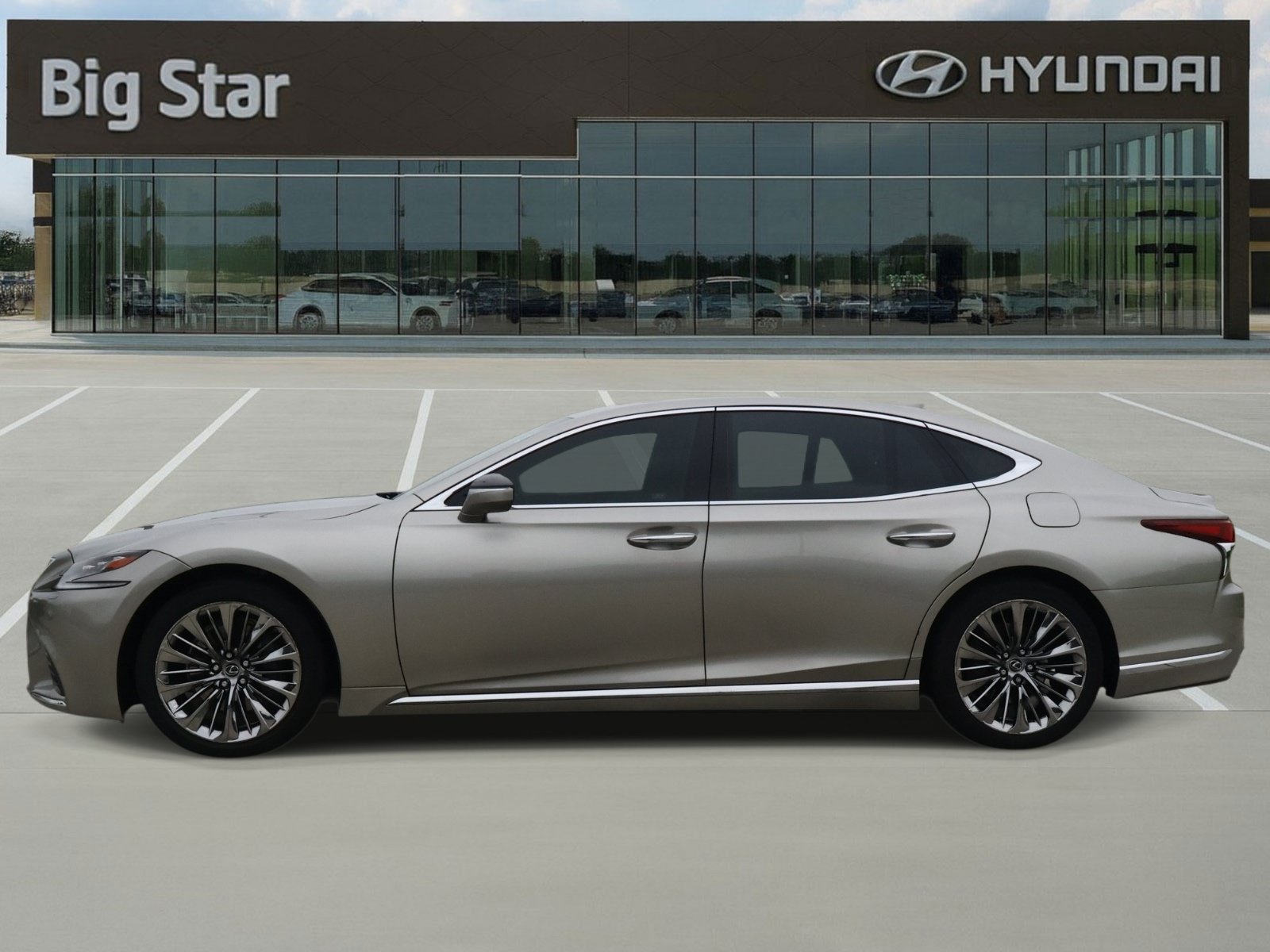 Used 2020 Lexus LS 500 w/ Interior Upgrade Package RWD image 2