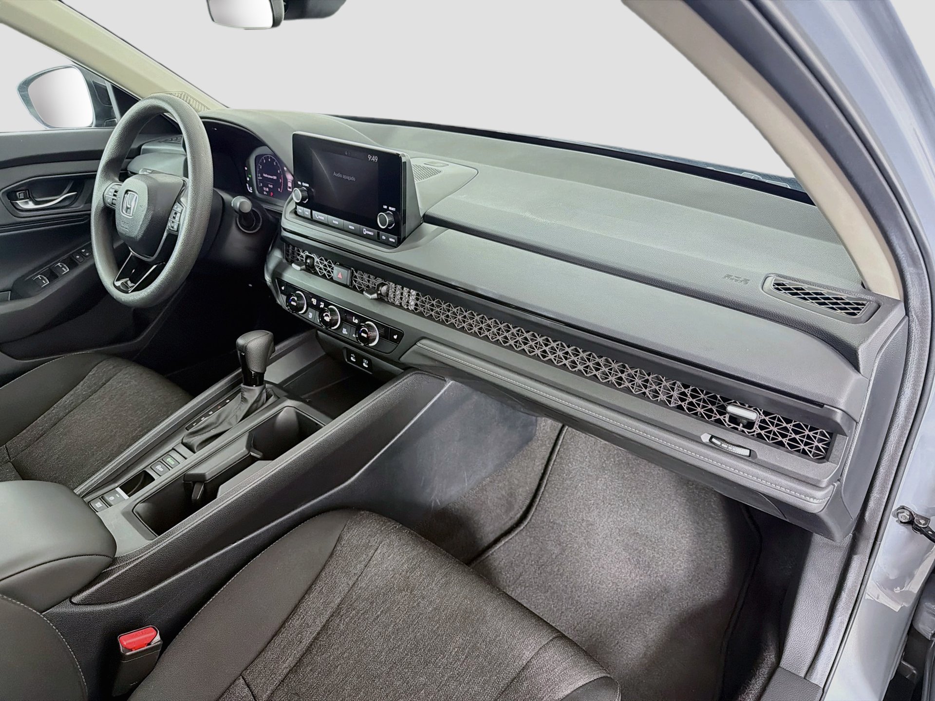 Certified 2025 Honda Accord SE image 14