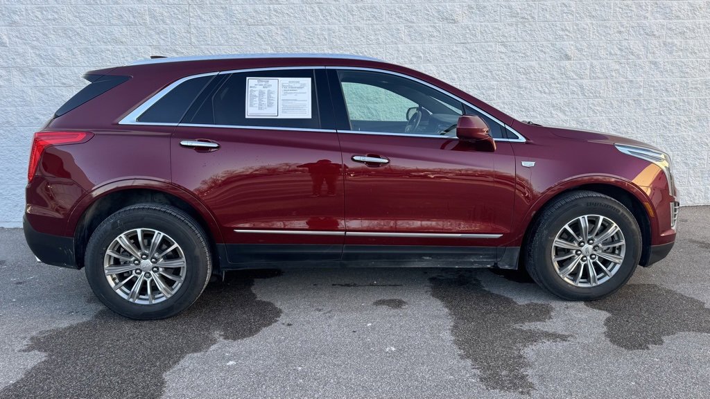 Used 2017 Cadillac XT5 Luxury w/ Driver Awareness Package image 2