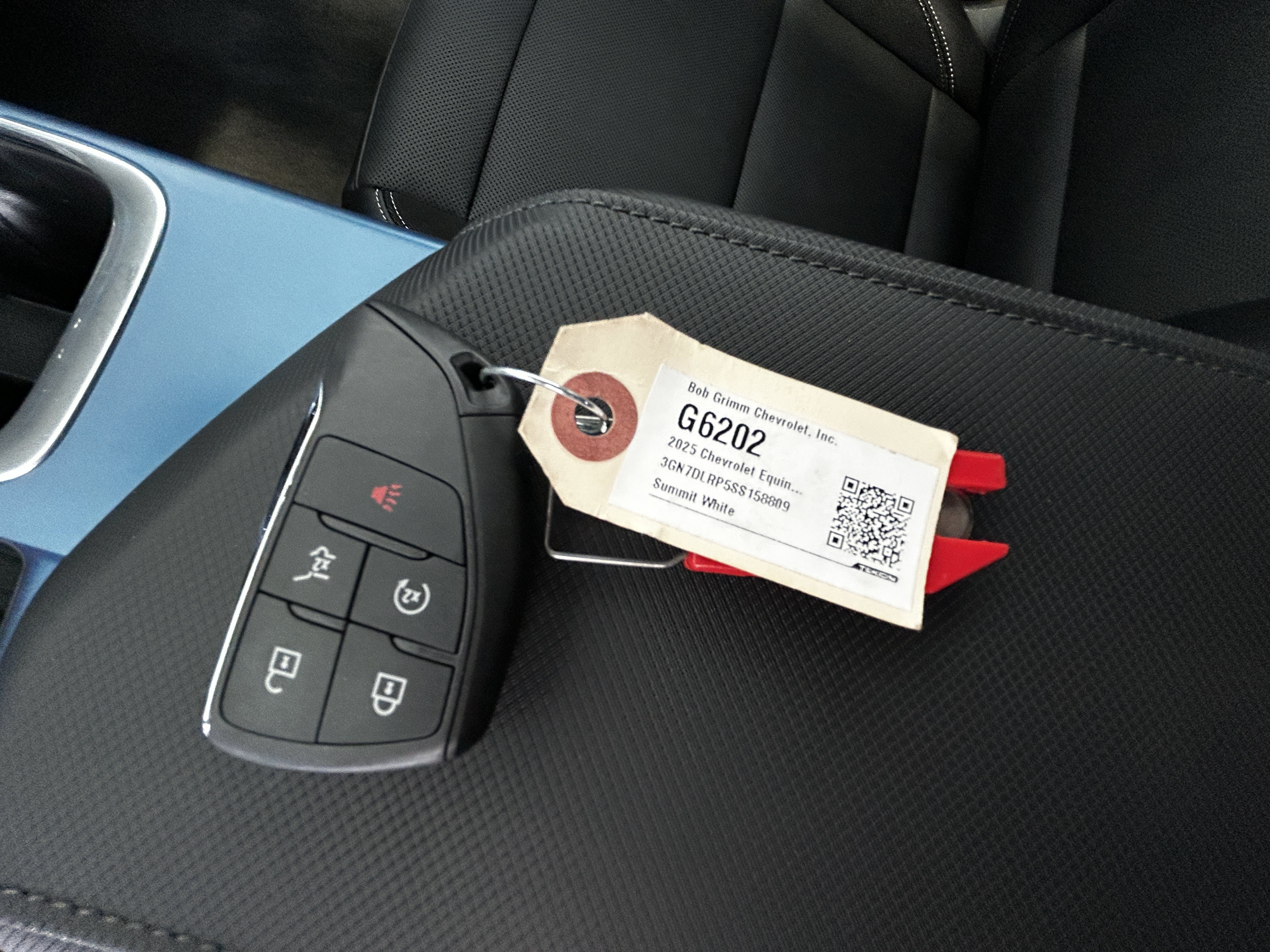 Used 2025 Chevrolet Equinox EV LT w/ Convenience Package FWD image 4