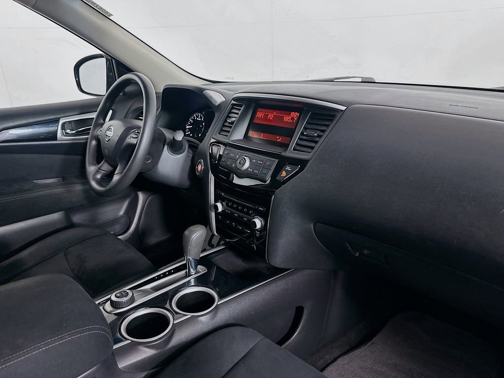 Used 2015 Nissan Pathfinder S image 28