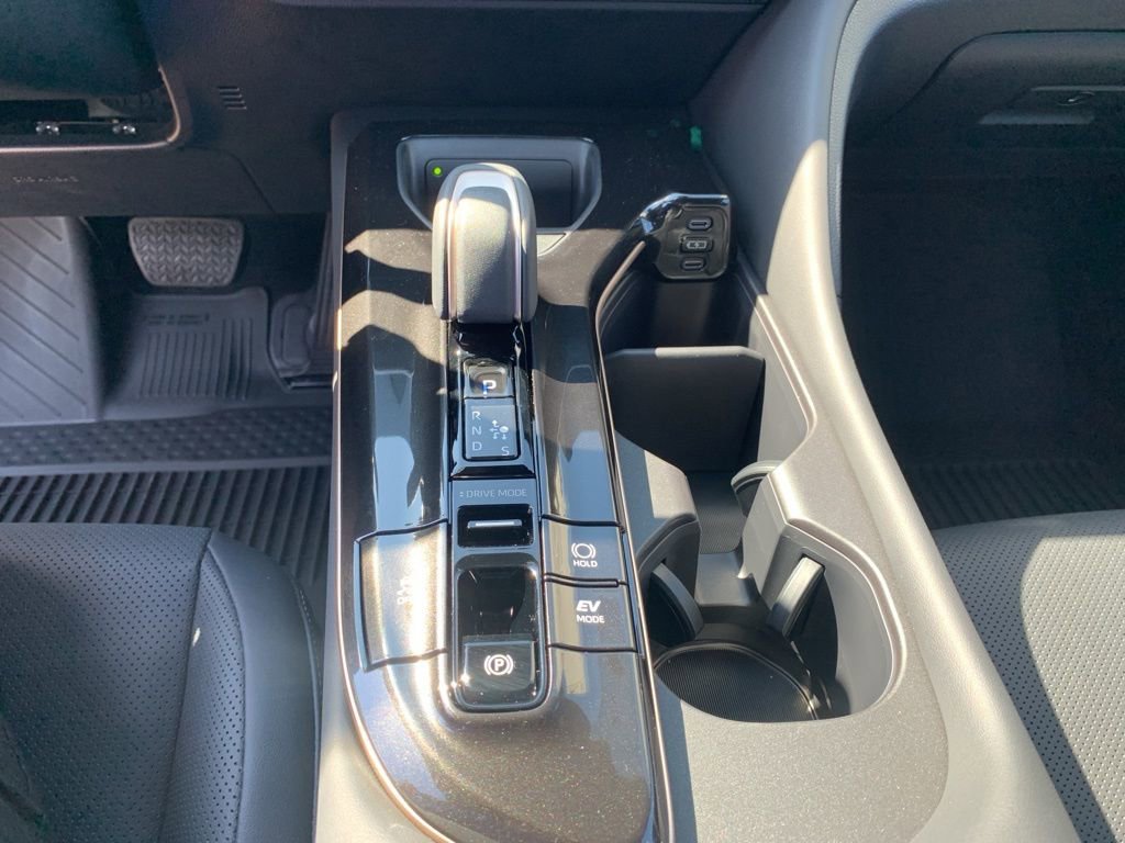 New 2025 Toyota Crown Signia image 23