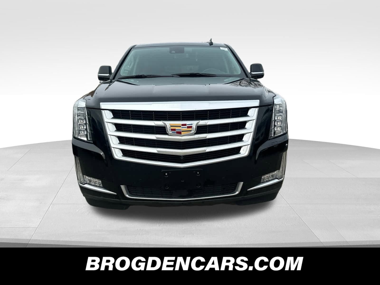 Used 2020 Cadillac Escalade ESV Premium Luxury image 9