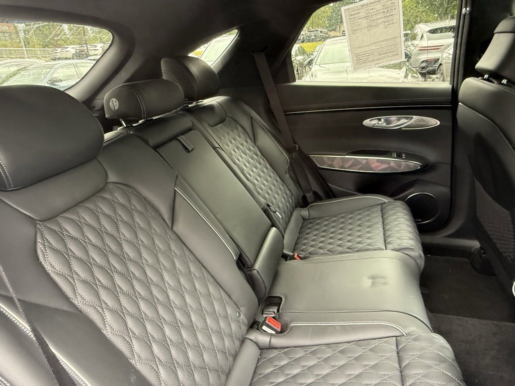 Used 2025 Genesis GV70 3.5T Sport w/ Sport Advanced Package image 14