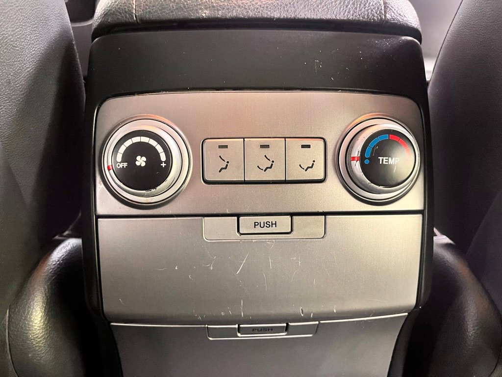 Used 2010 Hyundai Veracruz Limited image 17