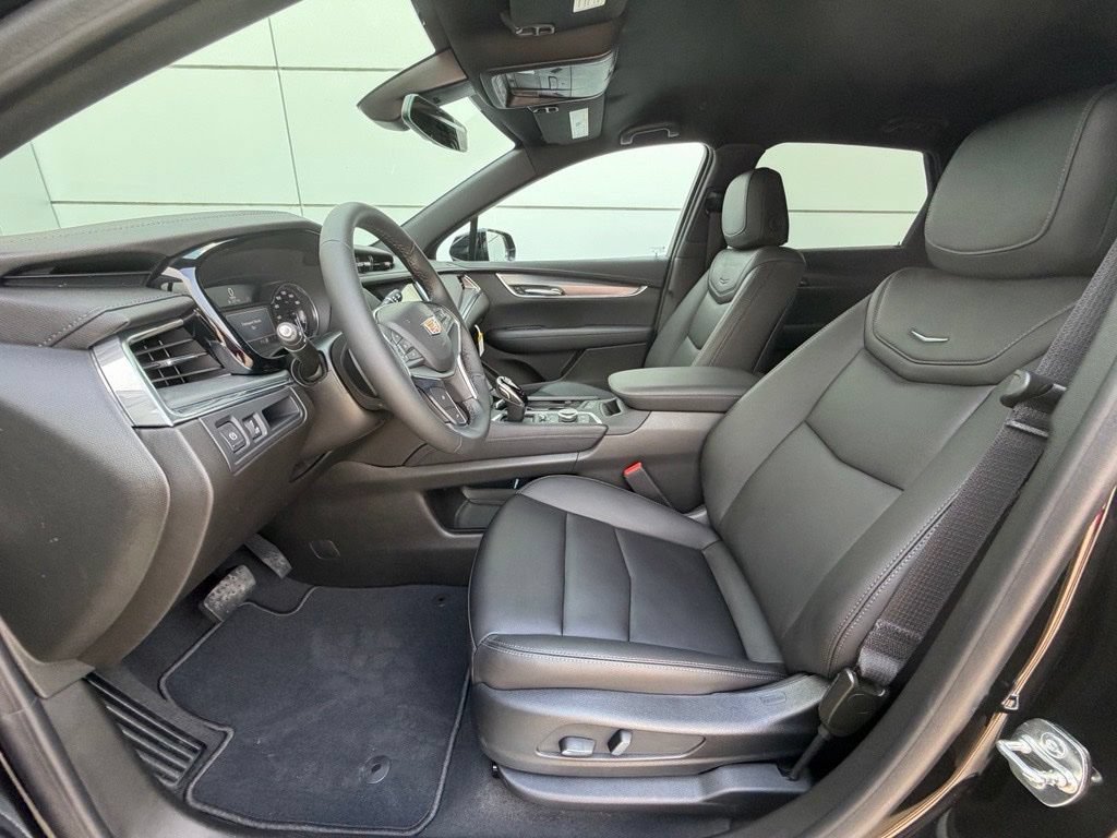 New 2026 Cadillac XT5 Luxury w/ LPO, Floor Liner Package FWD image 13