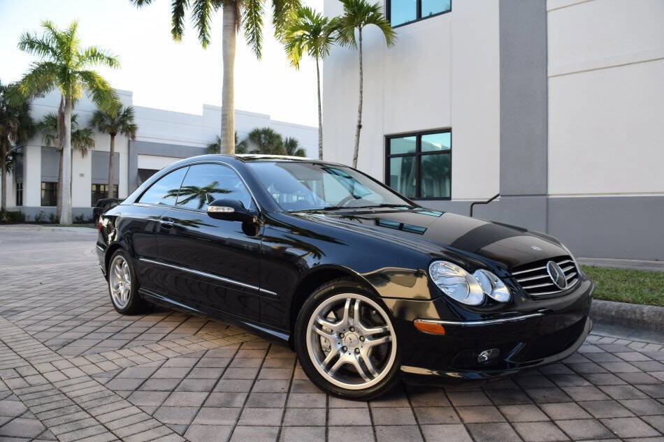 Used 2003 Mercedes-Benz CLK 55 AMG Coupe image 1