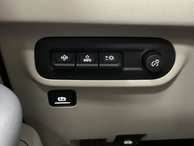 Used 2024 GMC Terrain Denali w/ Denali Premium Package image 27