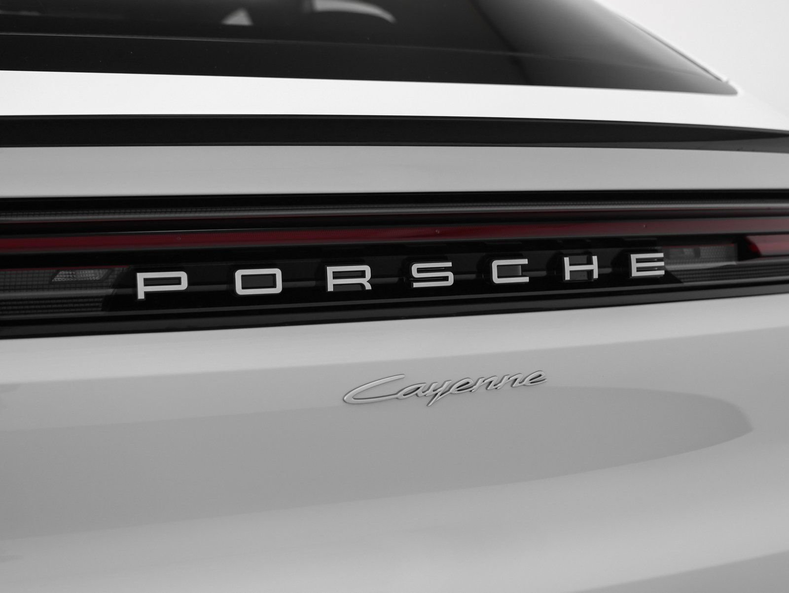 Certified 2026 Porsche Cayenne Coupe AWD/4WD image 17