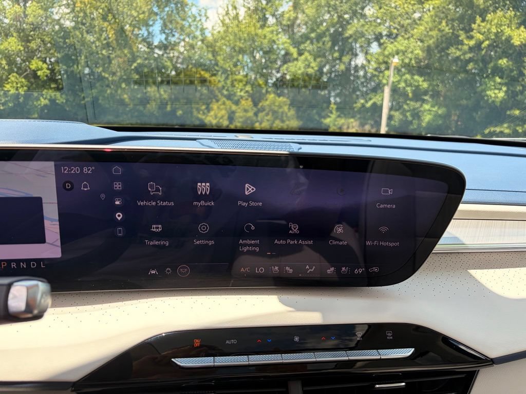 Used 2026 Buick Enclave Avenir w/ Super Cruise Package FWD image 31
