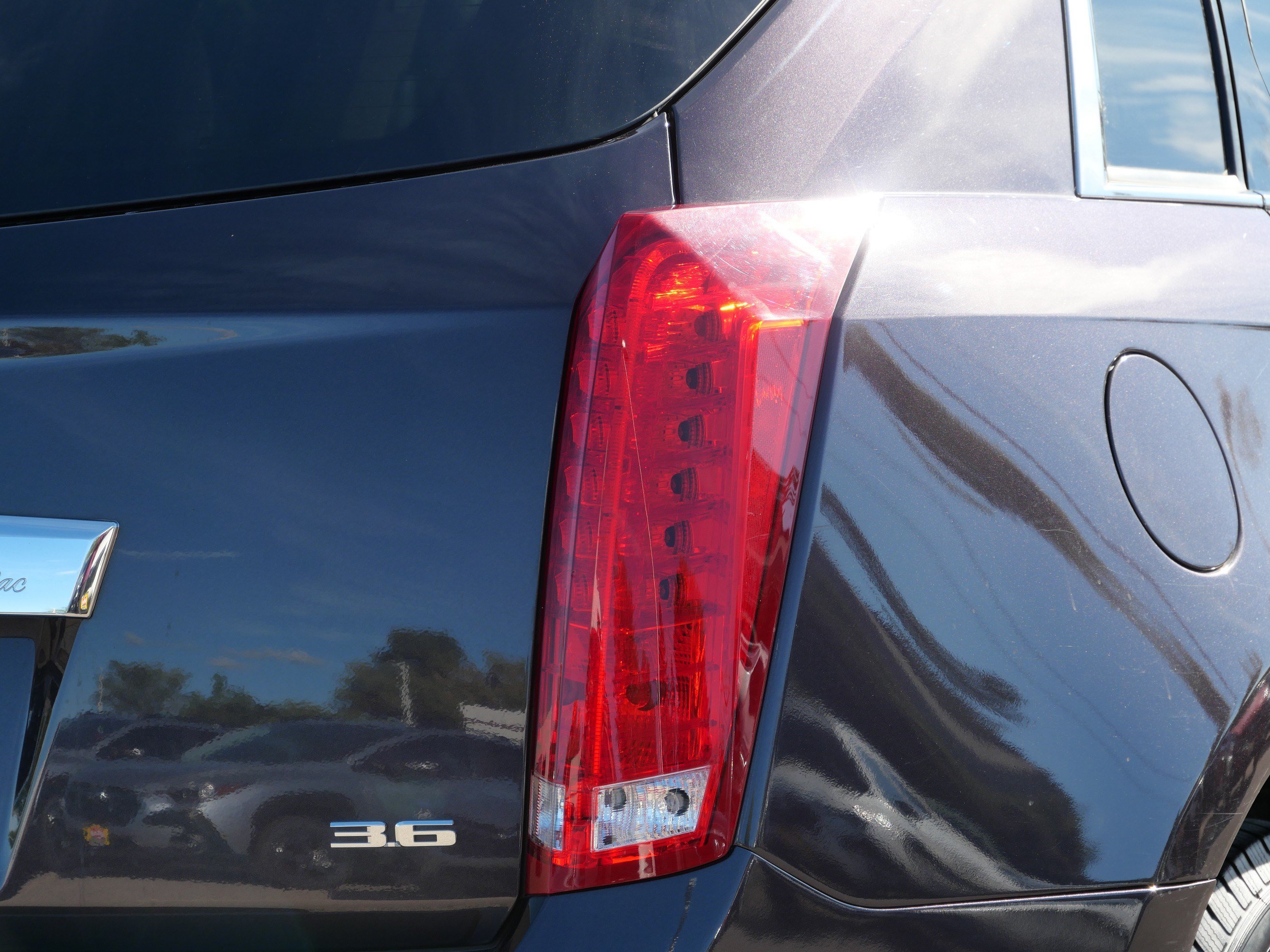 Used 2015 Cadillac SRX Luxury w/ Driver Awareness Package FWD image 17