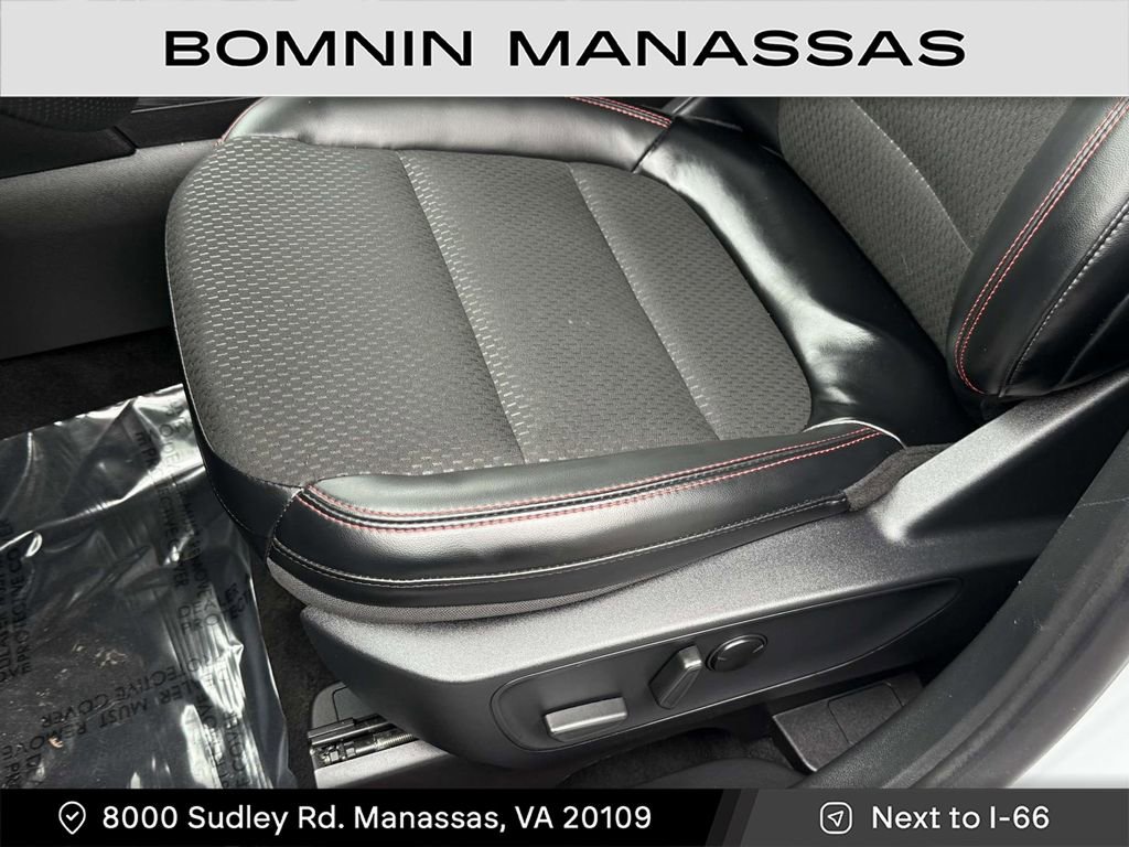 Used 2025 Ford Escape ST-Line image 22