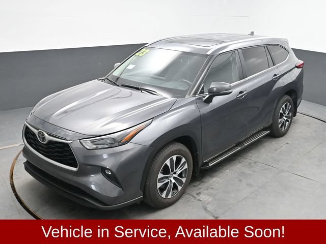 Used 2023 Toyota Highlander XLE AWD/4WD image 34