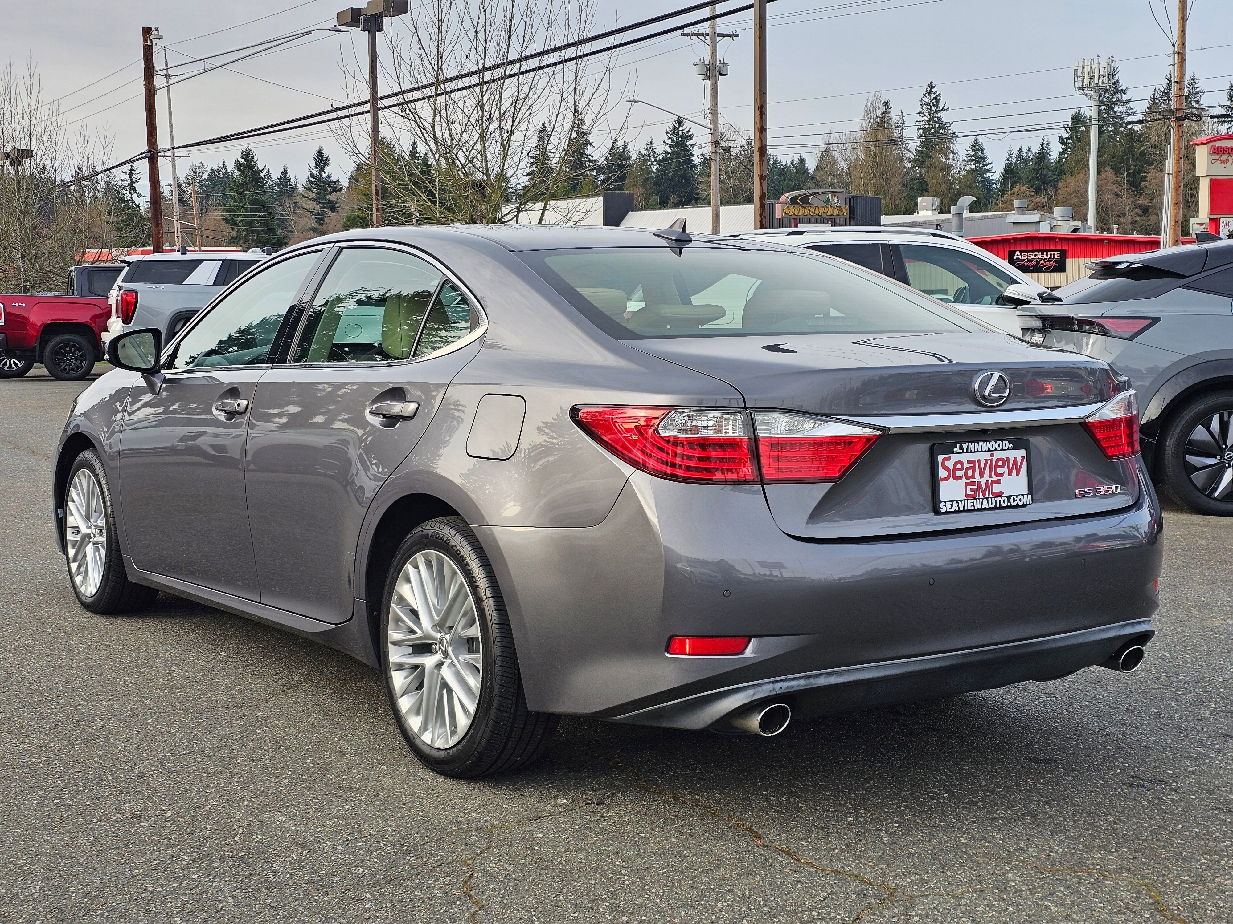 Used 2013 Lexus ES 350 4dr Sdn image 5