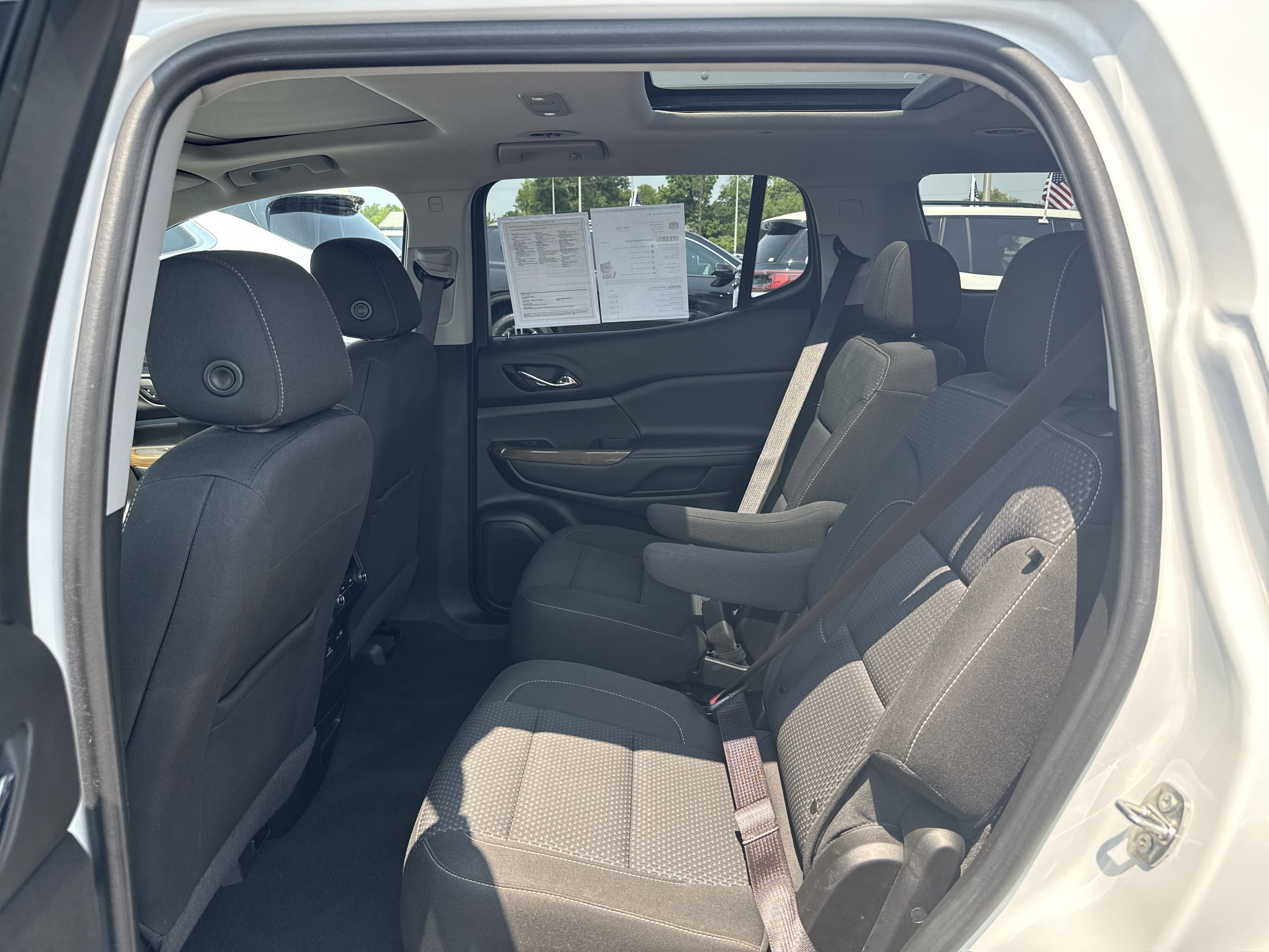 Certified 2022 GMC Acadia SLE w/ Driver Convenience Package image 22