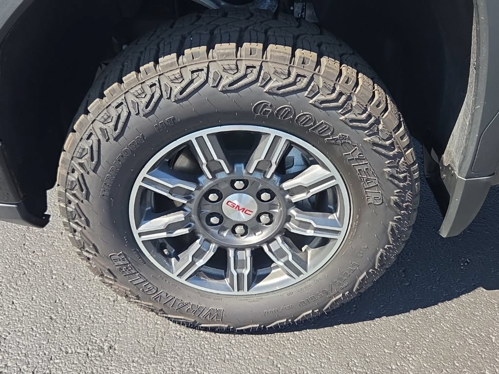 Used 2026 GMC Sierra 1500 AT4 AWD/4WD image 9