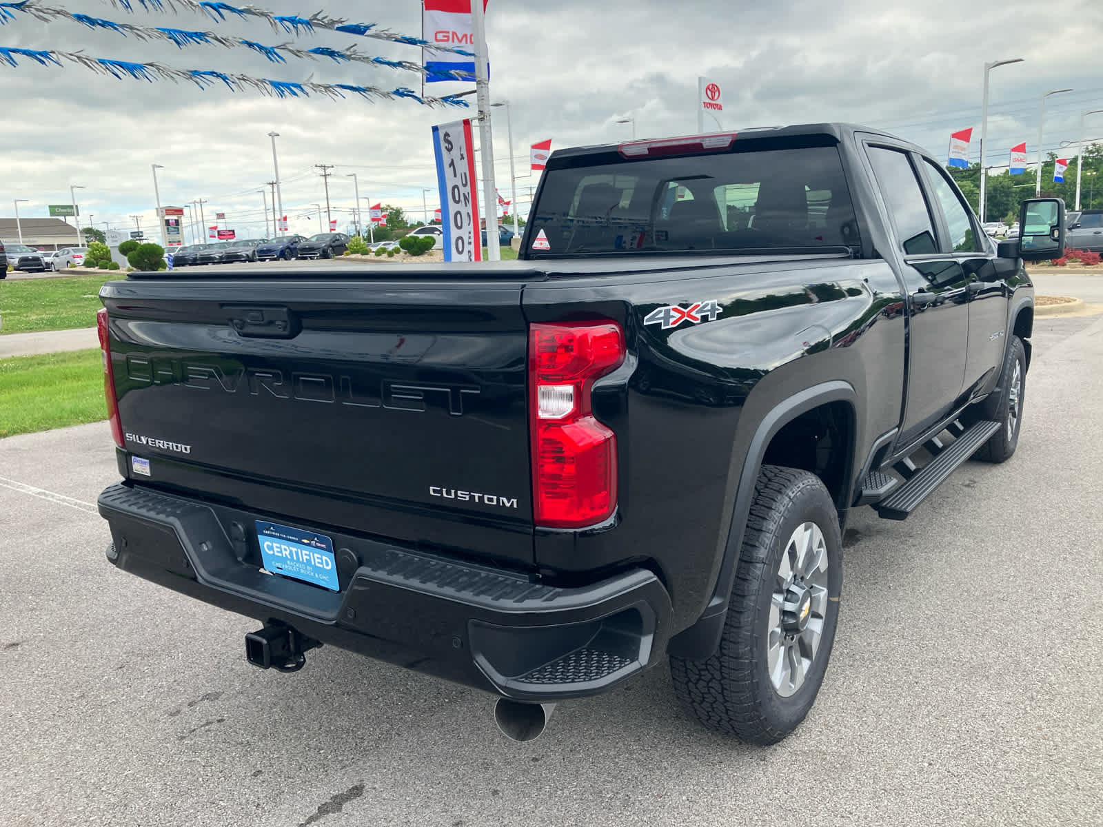New 2026 Chevrolet Silverado 2500 Custom w/ Custom Value Package AWD/4WD image 7