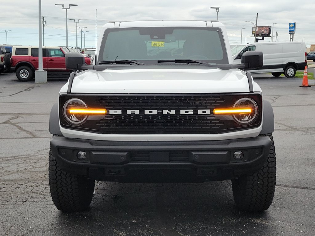 New 2026 Ford Bronco Outer Banks w/ Sasquatch Package AWD/4WD image 2