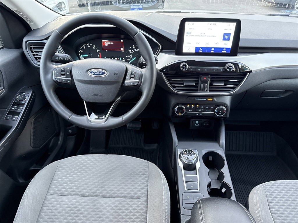 Used 2022 Ford Escape SE w/ SE Sport Appearance Package image 14