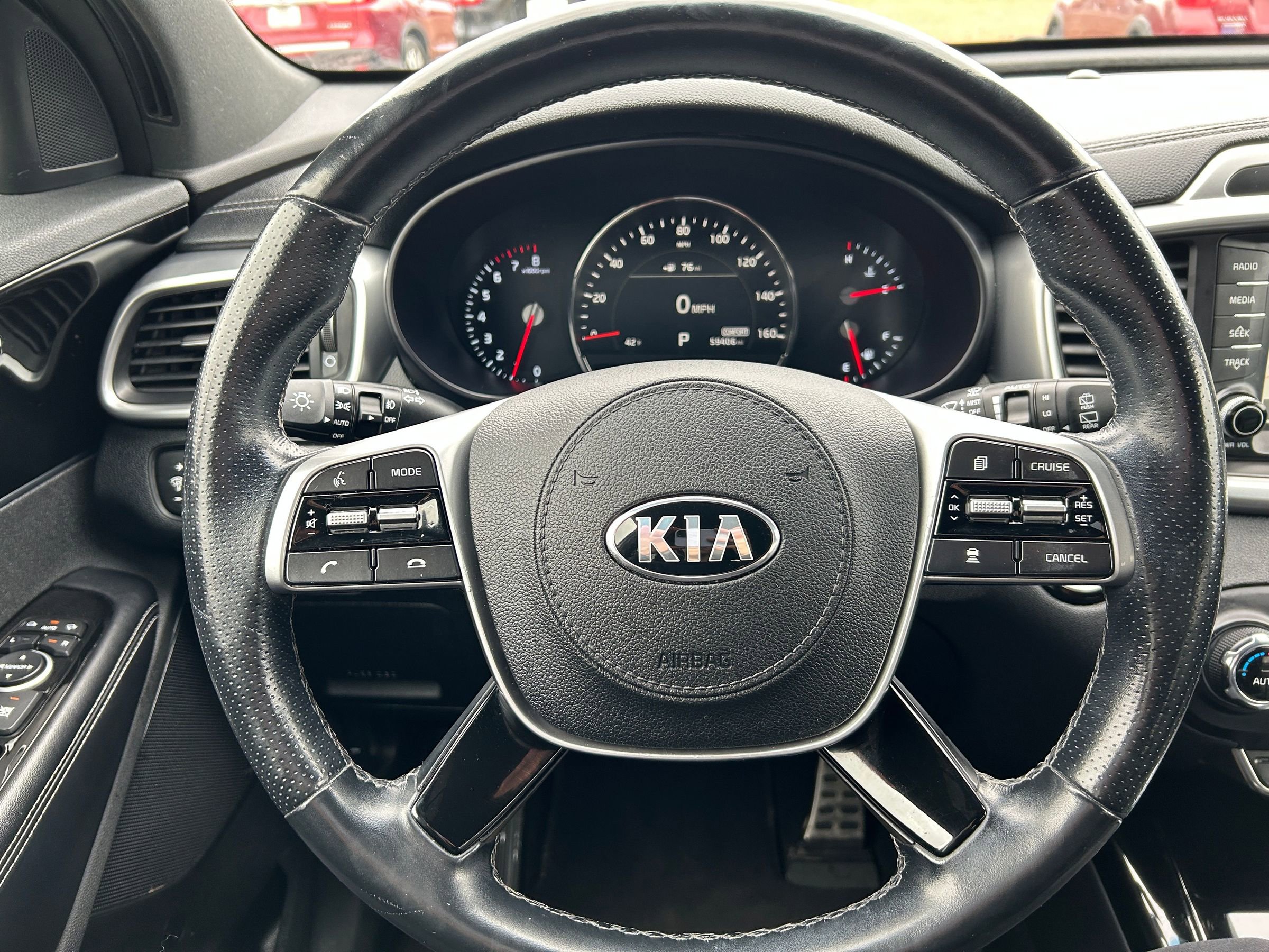 Used 2019 Kia Sorento SX image 5