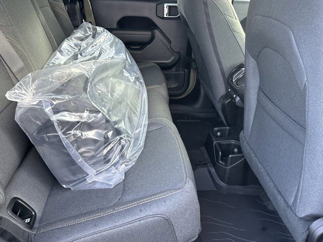 New 2026 Jeep Gladiator Sport image 15