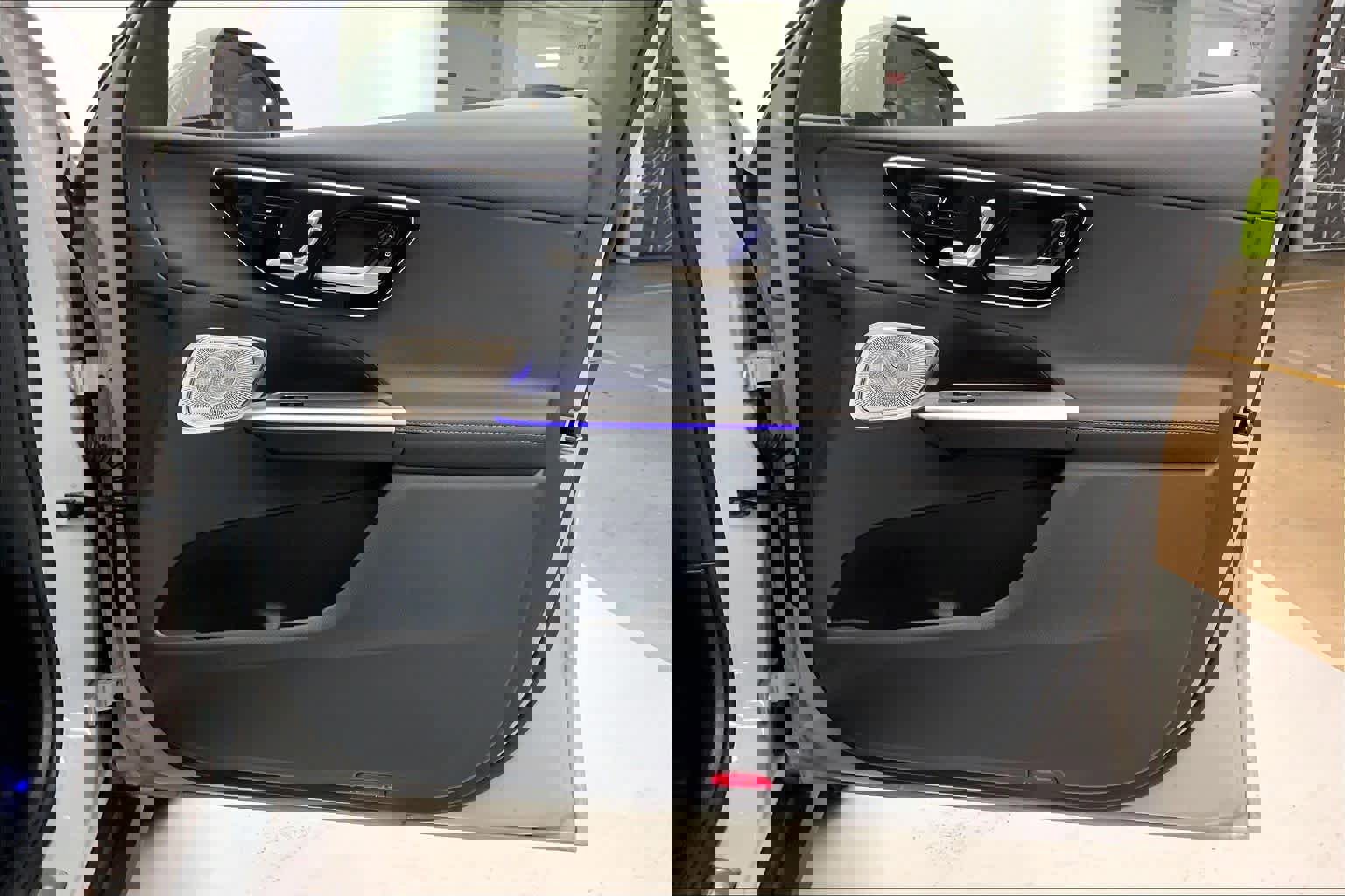 Used 2026 Mercedes-Benz GLC 300 image 10