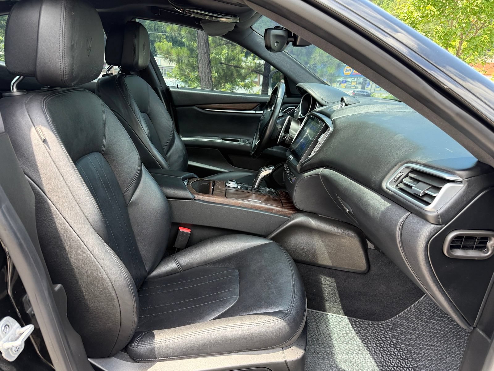 Used 2019 Maserati Ghibli RWD image 35