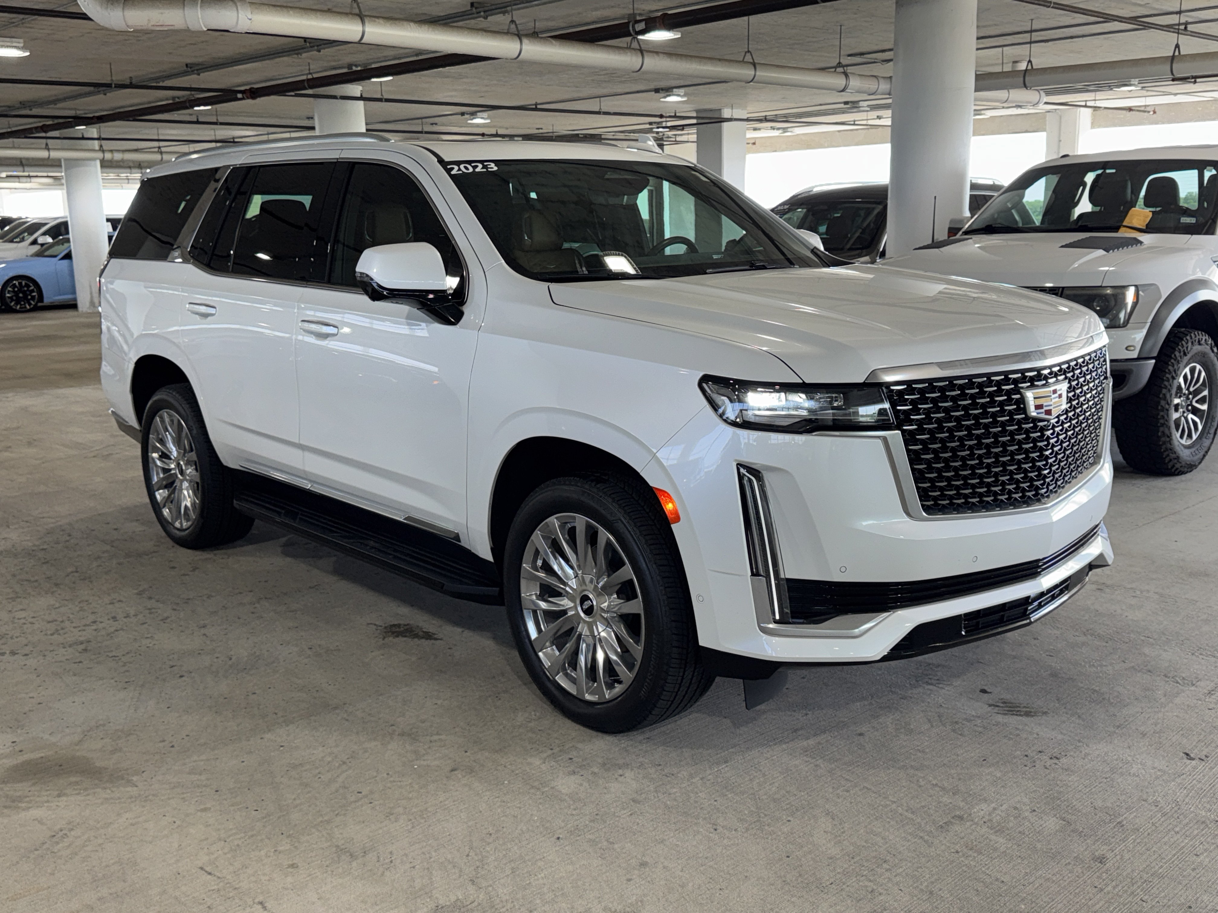 Used 2023 Cadillac Escalade Premium Luxury w/ LPO, Illumination Package AWD/4WD image 2
